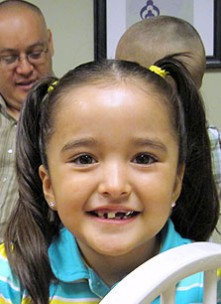 223x304-lobby_smile